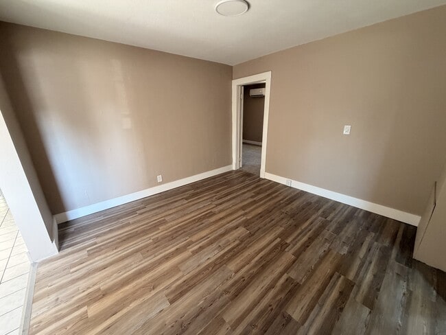 Photo - 1004 N Plum St