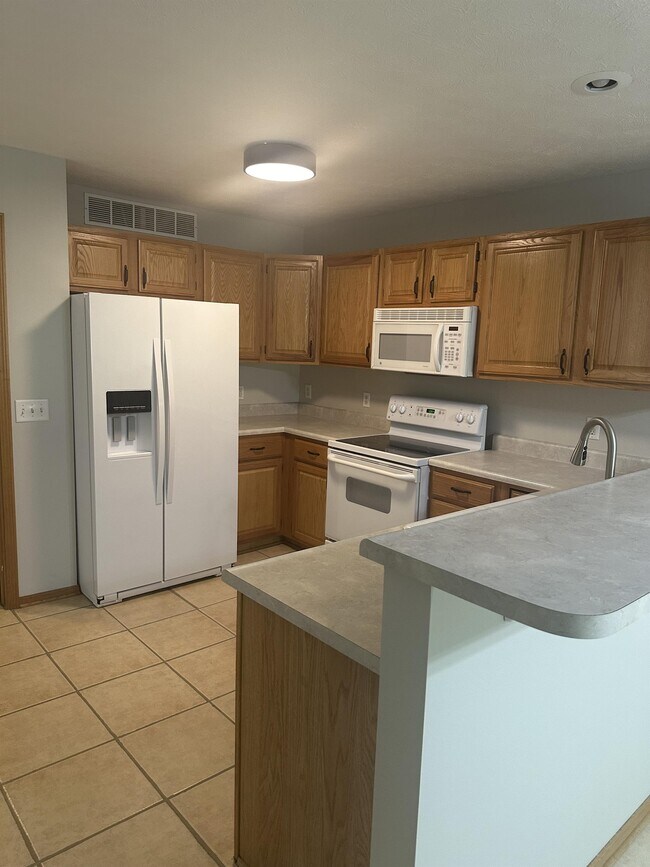 Photo - 2021 Sawyer Pl