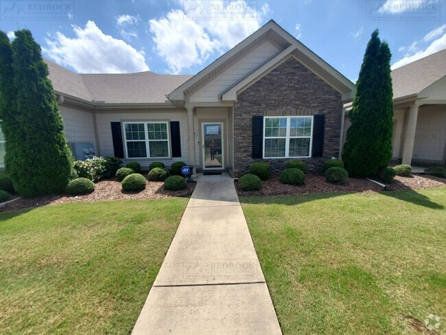 Building Photo - 124 NW Moore Farm Cir Rental