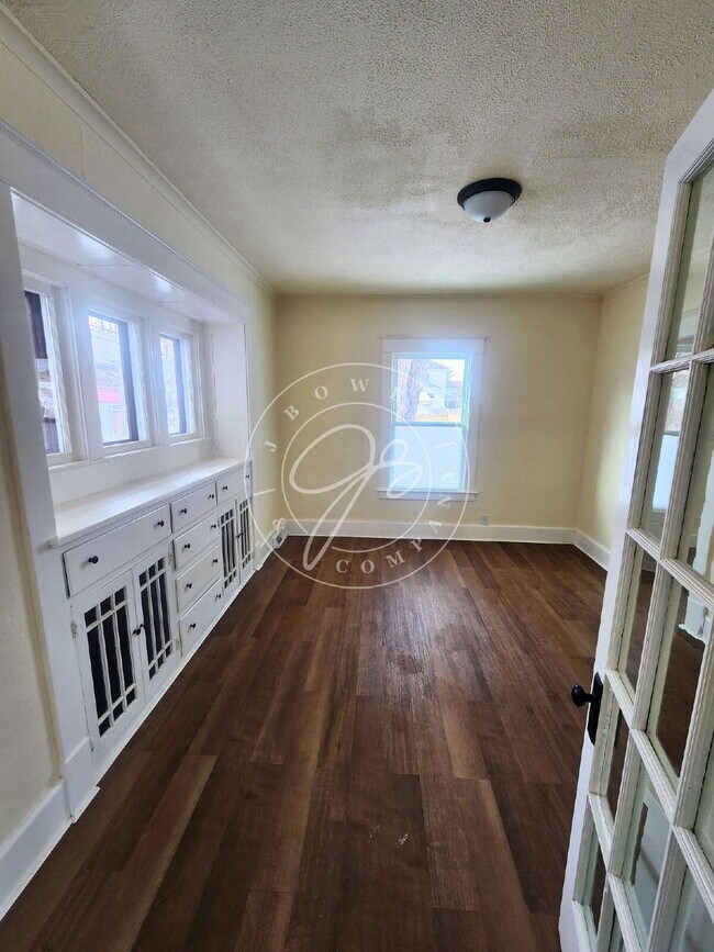 Photo - 1400 sq ft. 3 bed home in South Toledo! Many updates throughout