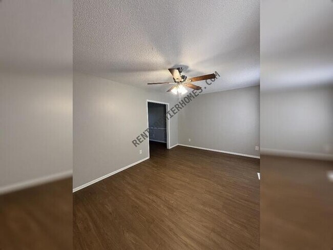 Photo - 8 New Haven Ct