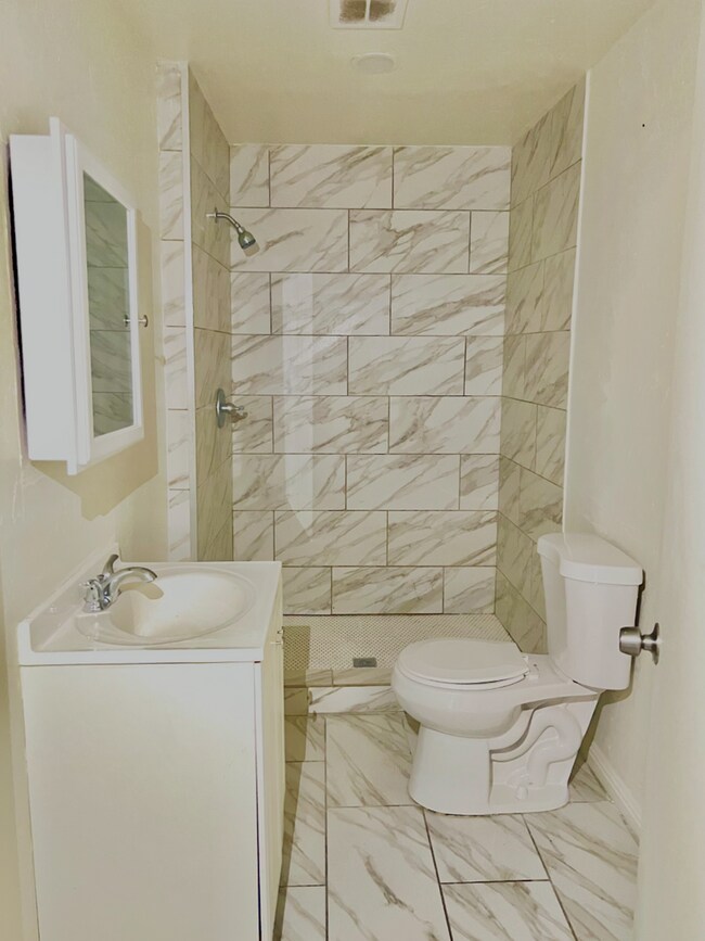 85 E Thurman Ave Unit 9