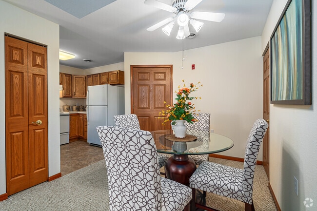 1BD, 1BA - 715SF