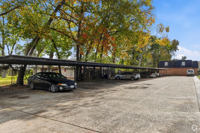 Carport - Southern Oaks Apartments