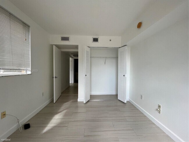 Photo - 3 br, 2 bath House - 17602 NW 25th Ave Apt...