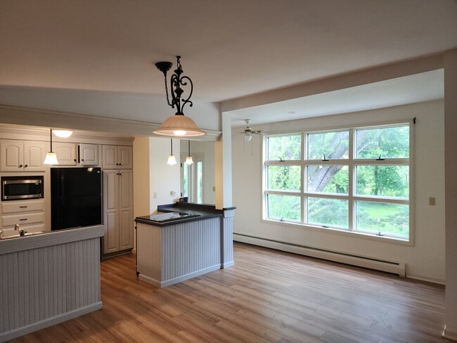 Photo - 20 Springbrook Rd Unit 1E
