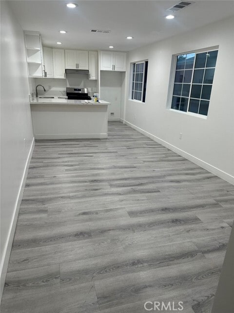 Photo - 8552 Flower St