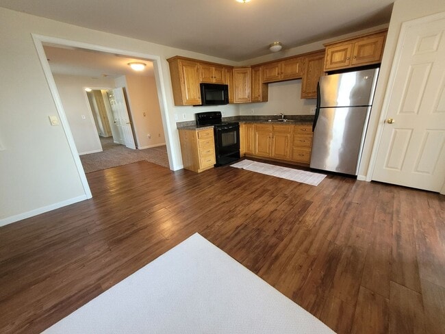 Photo - 984 W Main St Unit 3