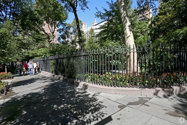 Photo - 39 Gramercy Park Apartments