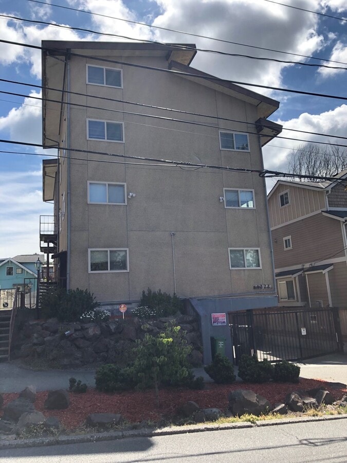 Photo - 4222 NE 7th Ave