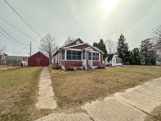 Photo - 401 S Oak St