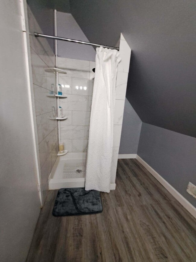 Photo - 4 bedroom in Chicago IL 60618 Unit 2R