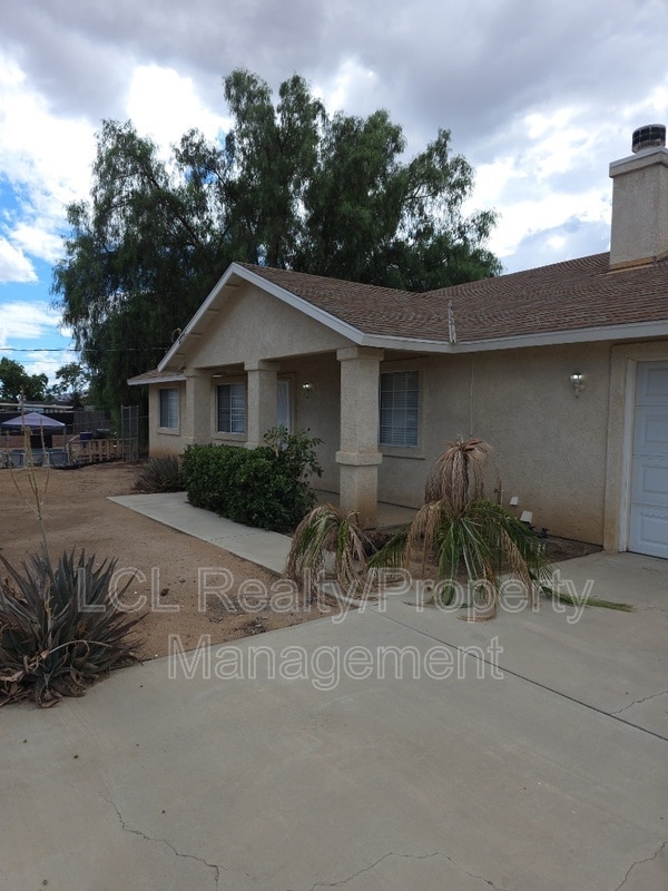 Building Photo - 22561 Forrest Rd Rental