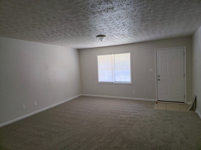 Photo - 194 Graham St