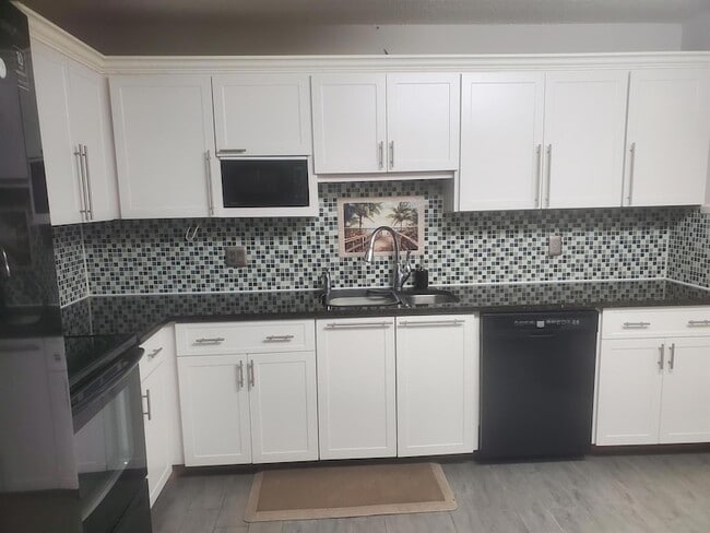 Photo - 8173 Ambach Way