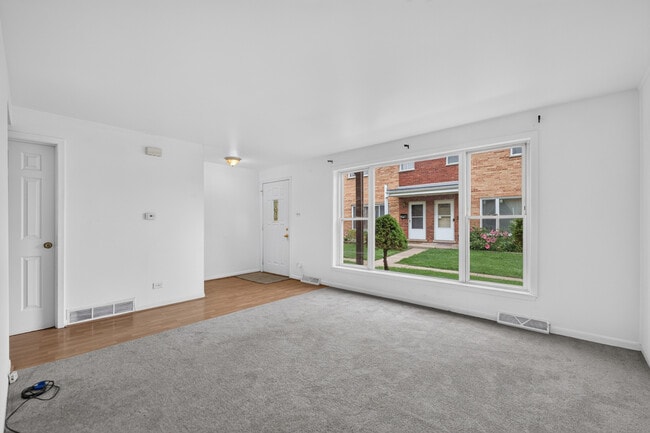 210 Linn Ct