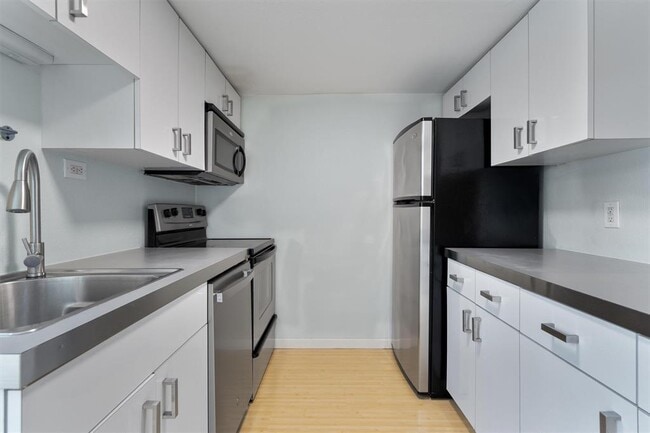 Building Photo - 300 Crockett St Unit 200 Rental