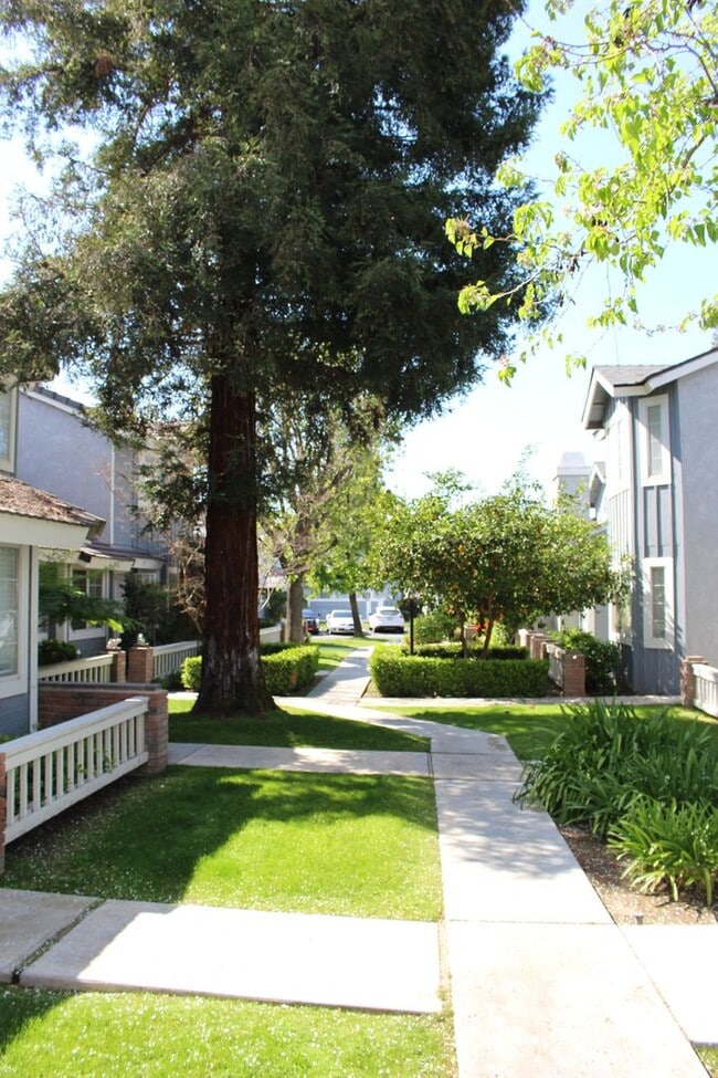 Photo - 2600 Brookside Dr