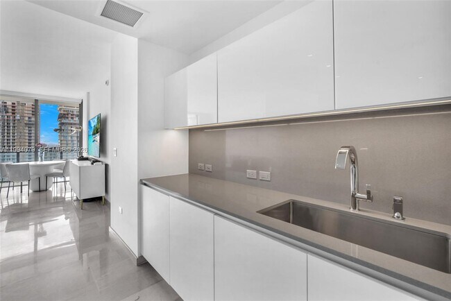 Photo - 68 SE 6th St Unit 3108