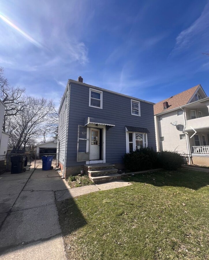 Photo - 3878 E 143rd St Casa
