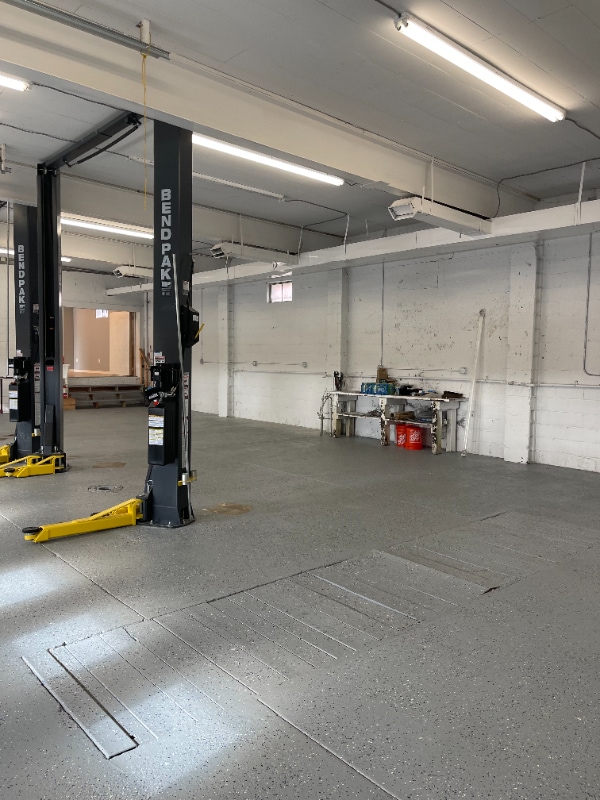 Photo - 200 W Chestnut Ave