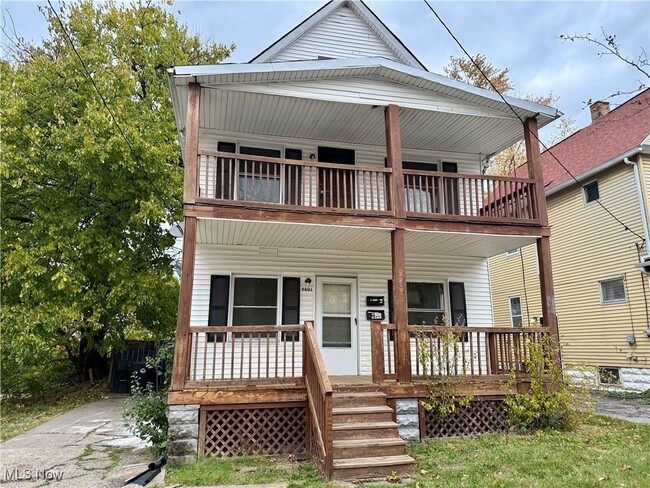 Building Photo - 9801 Raymond Ave Unit 2