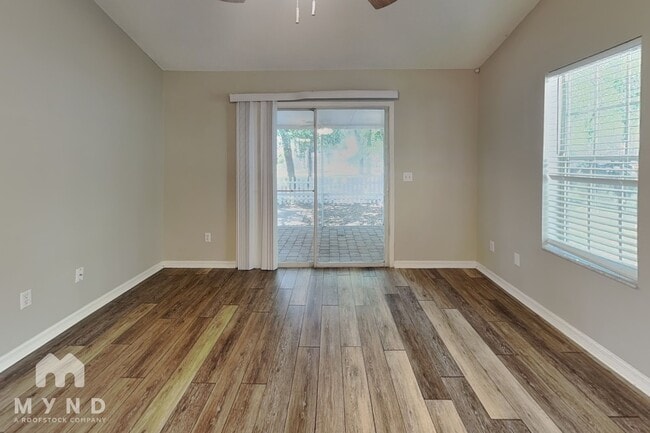 Photo - 1729 Chatham Cir