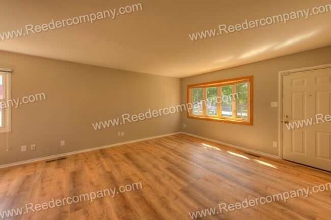 Photo - 3 Bedroom / 1 Bathroom Home