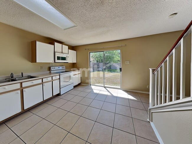 Photo - 7119 Rock Blf