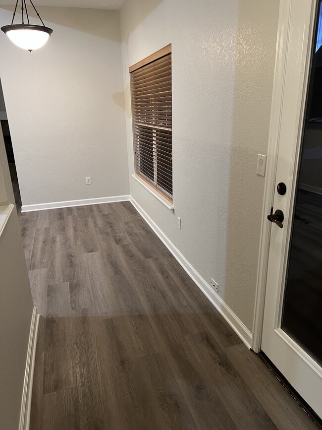 Dining/eating area - 15234 W 63rd Ave Unit 203