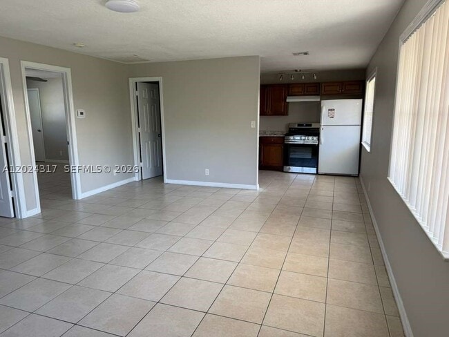 Photo - 588 Holly Dr Unit B