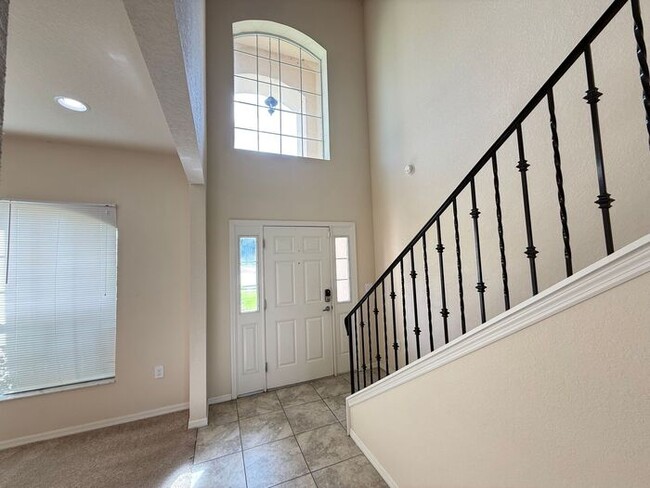 5/3 Lakefront Winter Haven home-COMING SOON