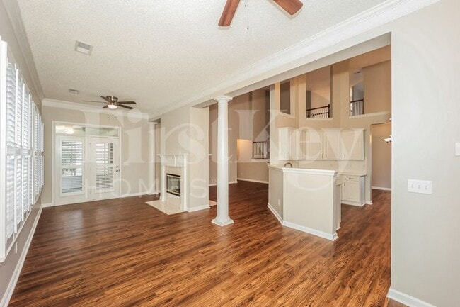 Photo - 17 Arbor Way