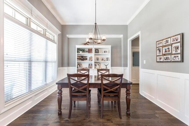 Photo - 305 Pine Trace Ln