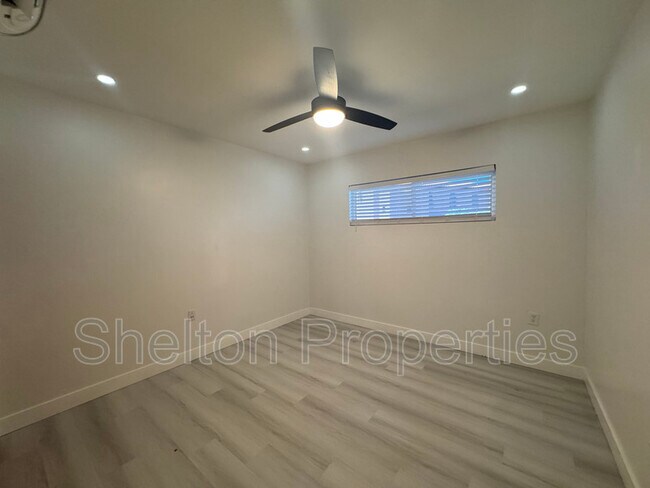 Photo - 21 W Tonto St