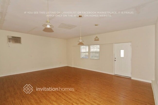 2665 Wildflower Ln SW