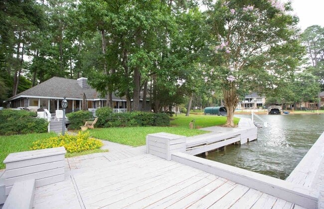 Photo - 3007 Willowbend Rd