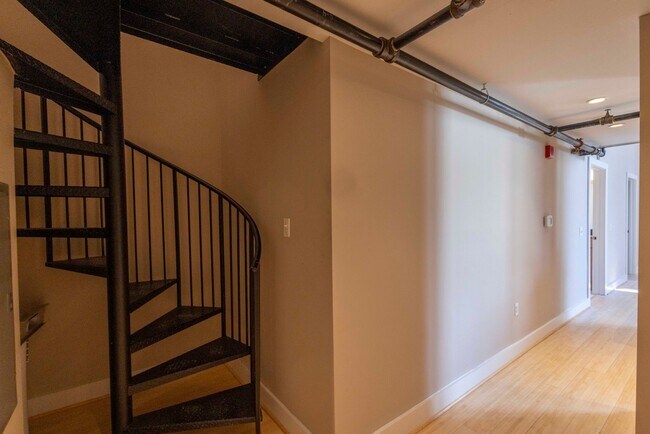 Photo - Cozy 1Bed/1Bath with Loft in Downtown Balt...