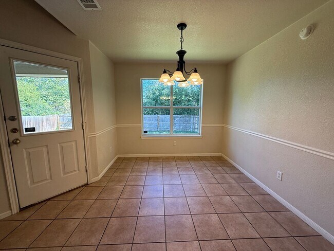 Photo - 222 Nolan Ridge Dr