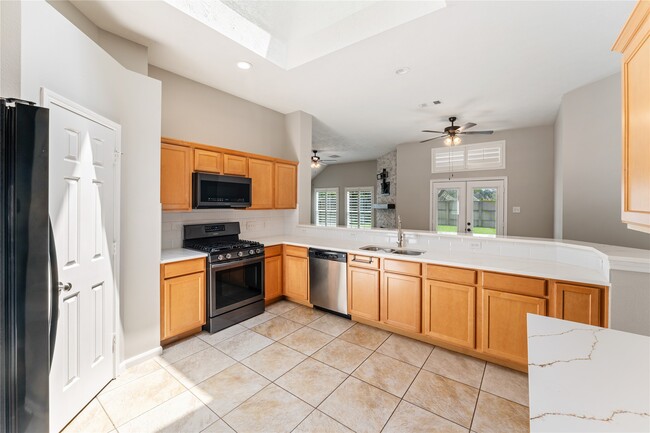 Photo - 5935 Sawyer Bend Ln House