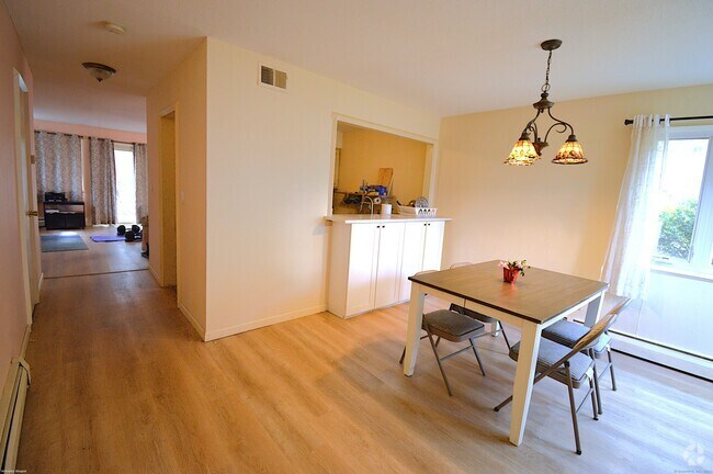 Building Photo - 10 Talcott Ridge Rd Unit H Rental