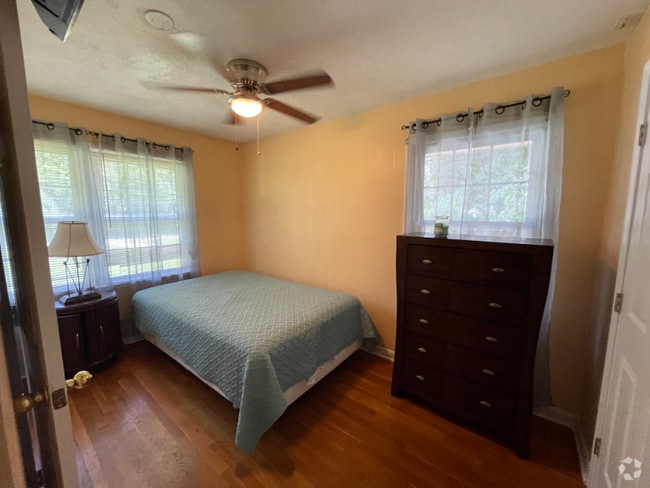Building Photo - 3083 Kelley Chapel Rd Rental
