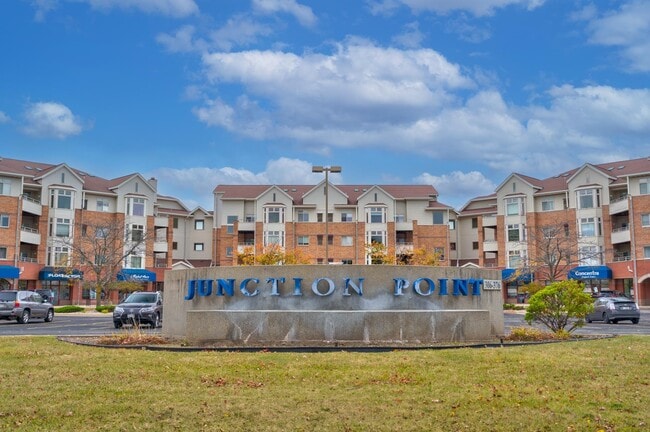 Photo - 301 Harbour Town Dr Unit 208