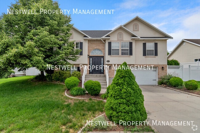 Building Photo - 4873 W Mineral Way Rental
