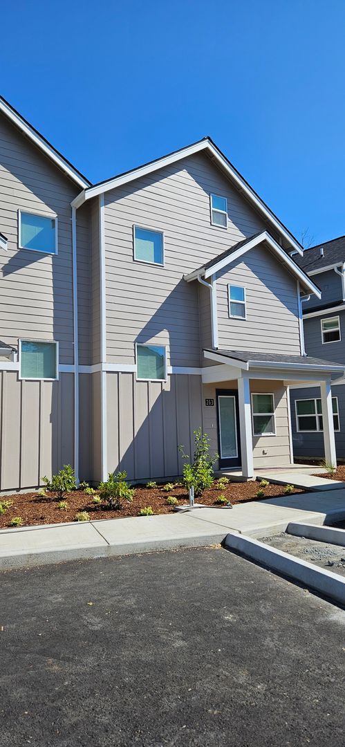 Building Photo - Discover Your Perfect Home at Tull Road To... Unit 239
