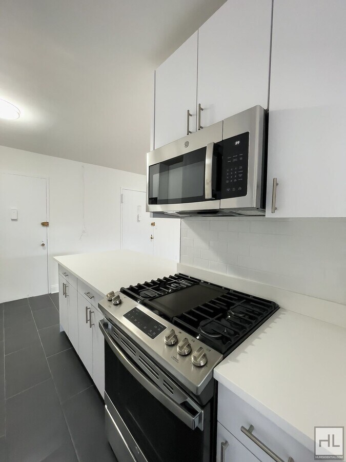 Photo - E 88th St Unidad 16Z