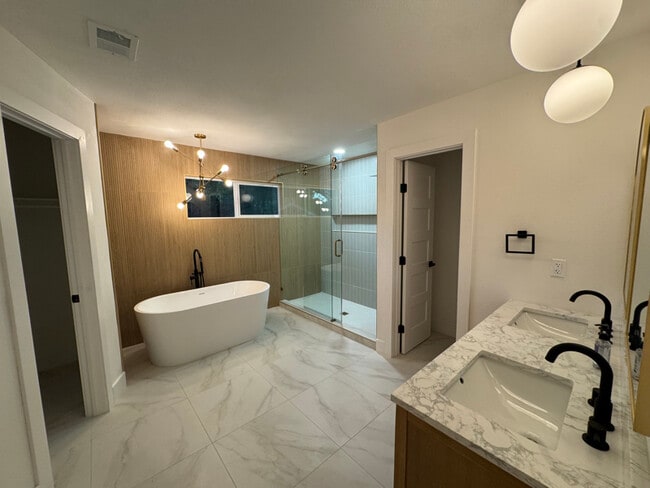 Photo - 4209 Everest Ln