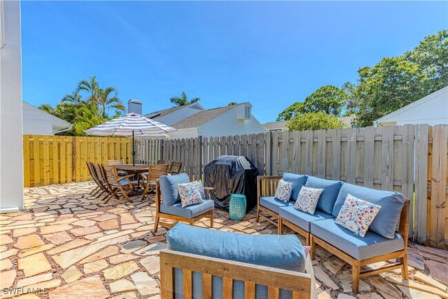 Building Photo - 870 Meadowland Dr Rental