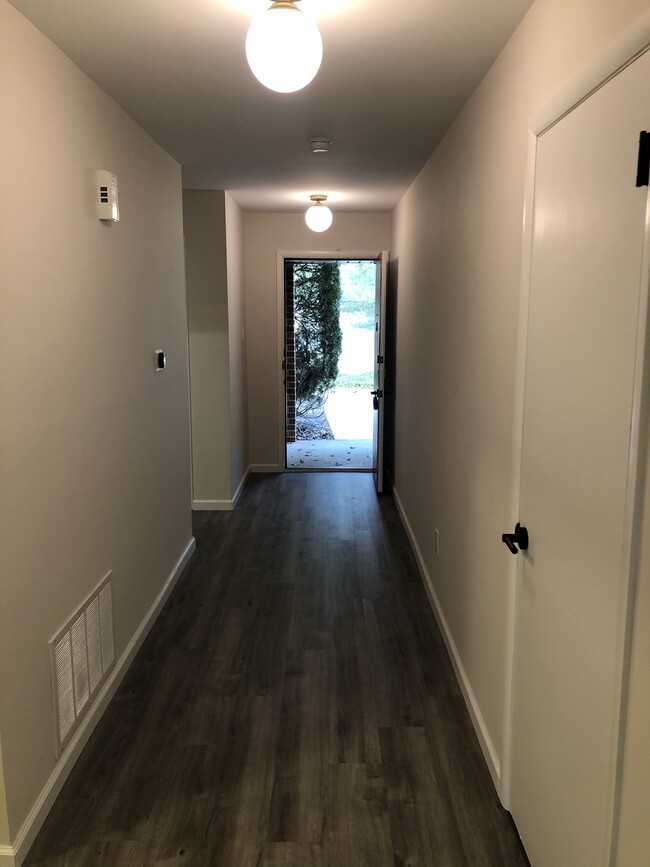 Front Hall Door view - 605A Cypress Point Cir Unit 605A