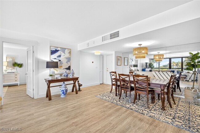 Photo - 4001 Gulf Shore Blvd N Unidad 105